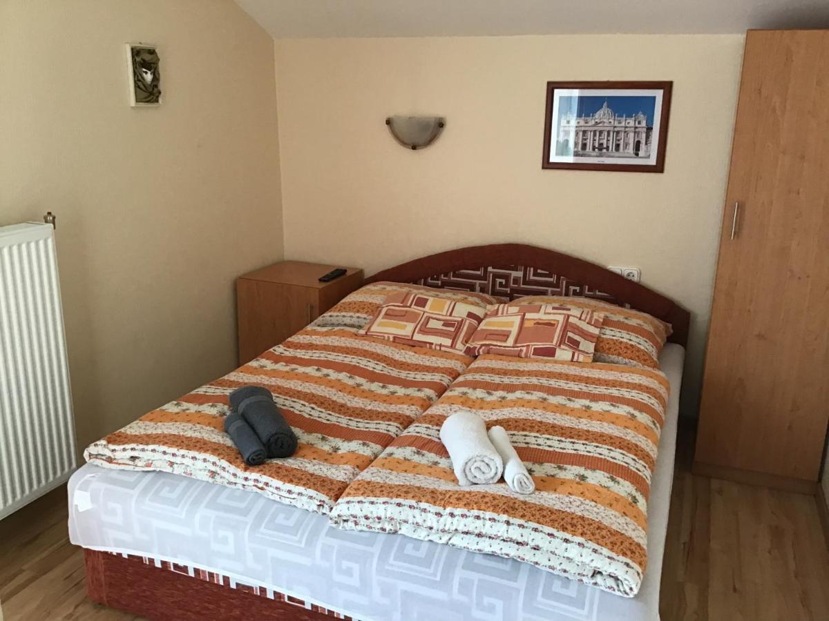 Dravecz Apartman Balatonlelle Exterior foto